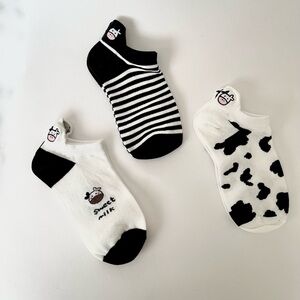 3 Pairs Woman Cotton Low Cut Socks Cow/Stripes Pattern Black/White NWOT Size OS